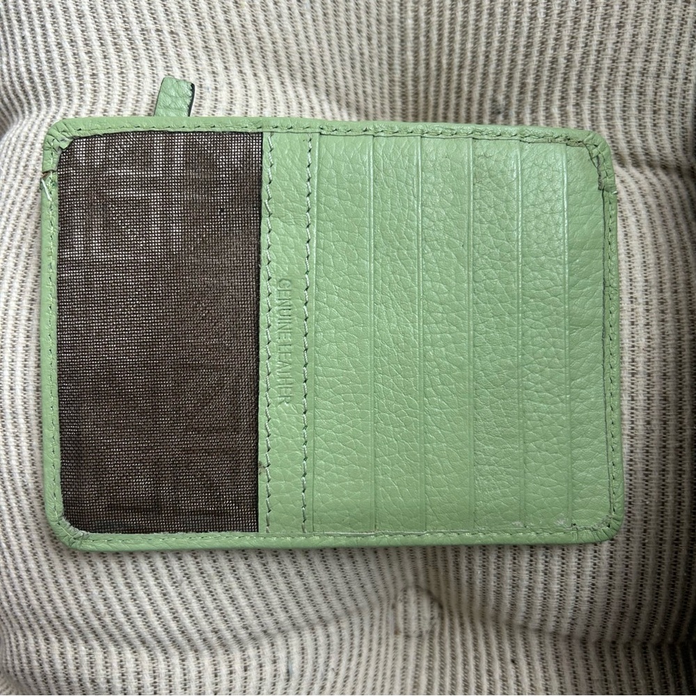 ✨Lodis Mint Green Pebbled Leather Card Wallet with Zip - Picture 2 of 8